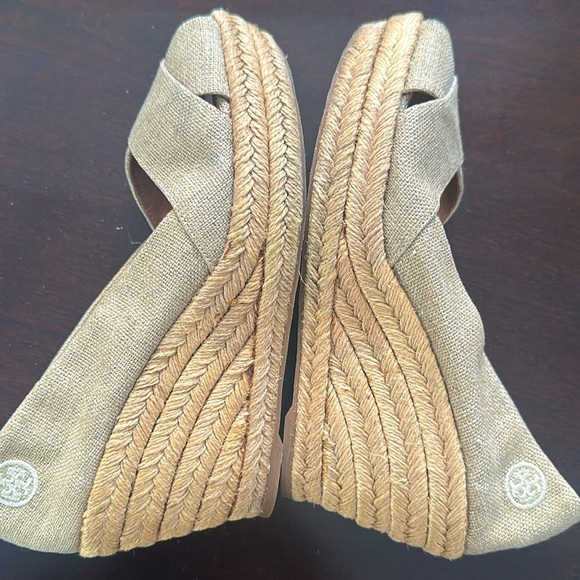 Tory Burch Women’s Filipa Metallic Linen Peep Toe Wedge Espadrille Preppy - Picture 9 of 11